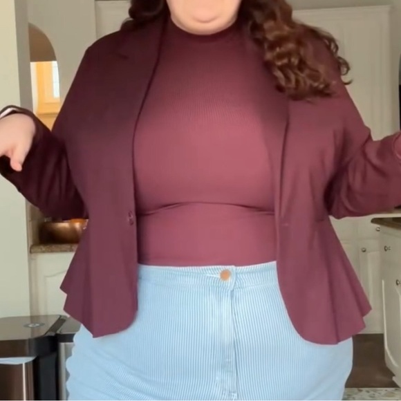 Maroon Blazer - Slight Peplum Modcloth Excellent Condition - Picture 1 of 7